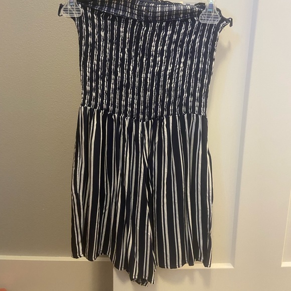 Garage Smocked Strapless Romper - Picture 2 of 3